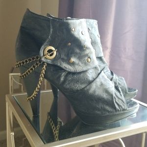 Women's leather chained booties